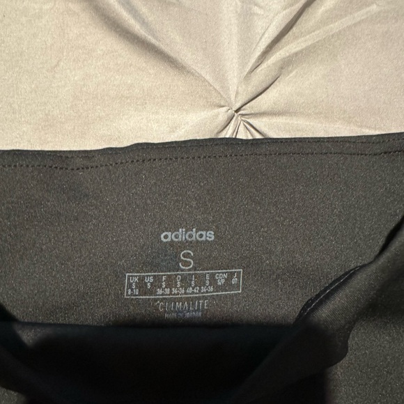 Adidas legging size Small - Picture 2 of 3